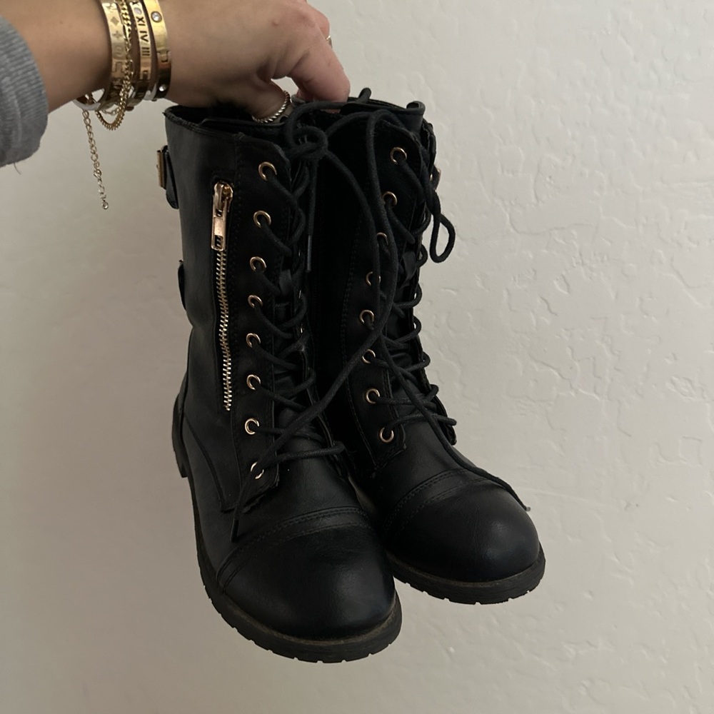 Stylish Black Lace-Up Boots